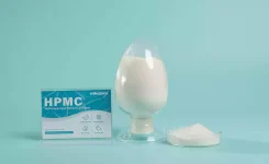 HPMC powder in a petri dish and a glass bottle containing HPMC powder, along with a label bearing the name "HPMC" and the Mikazone logo.